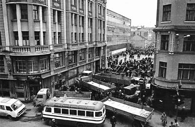1991gada janvāra barikāžu... Autors: funnygossip Barikādes.