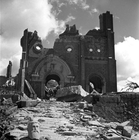 Tuvākais izdzīvojuscaronais... Autors: Zutēns Fascinējoši Fakti Par Hirosimu Un Nagasaki