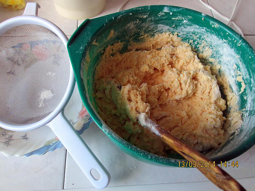 Piesijāju 3 glāzes miltu... Autors: rasiks Cik izmaksā torte