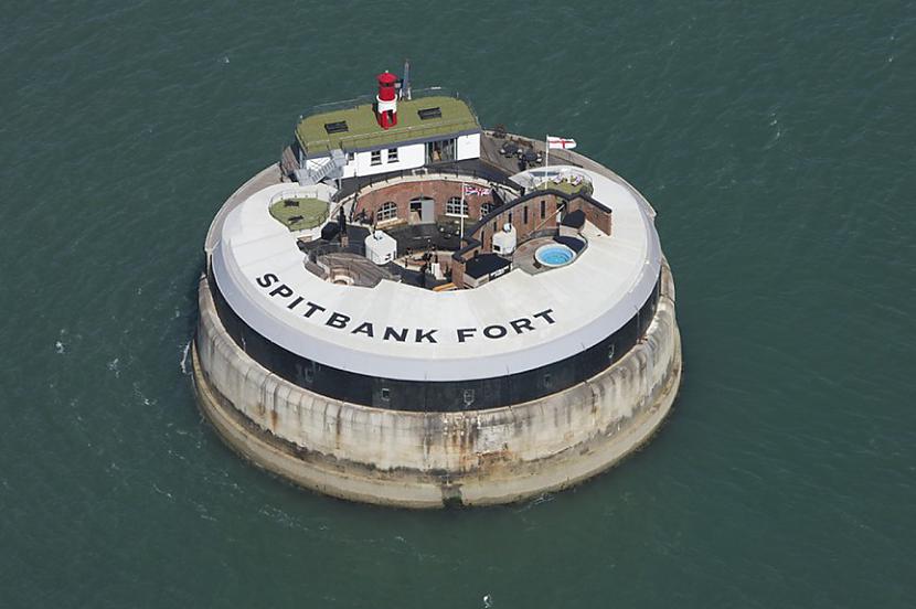 Spitbankas forts 1200... Autors: Man vienalga 10 Neparastākās lukss viesnīcas.