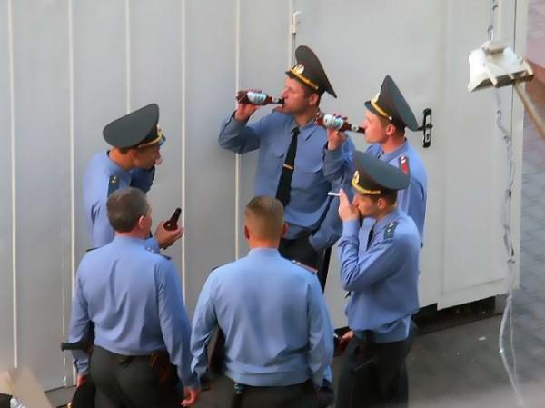 Krievijas policistiem arī... Autors: Man vienalga Zeme, kas nekad nebeigs pārsteigt - Krievija! #2