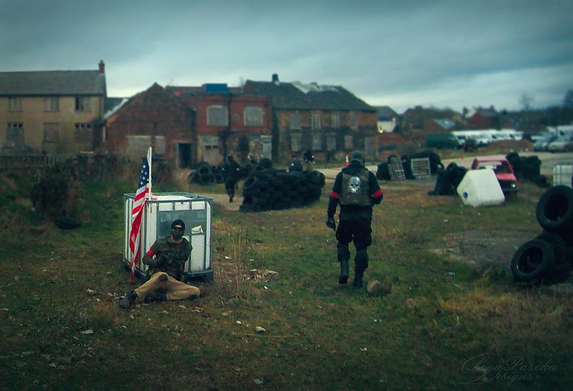 Tāpēc nācās izlīdzēties... Autors: The Travel Snap Tac - house spartan, U.K. | airsoft game