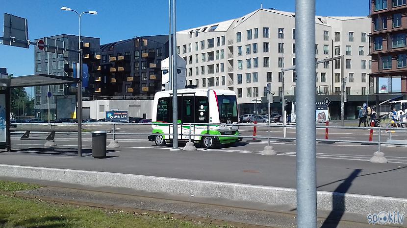 Autors: Lestets Sensacionāli - pašbraucošs autobuss Tallinā