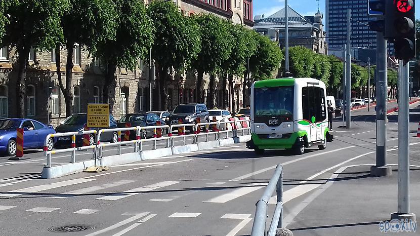 Autors: Lestets Sensacionāli - pašbraucošs autobuss Tallinā