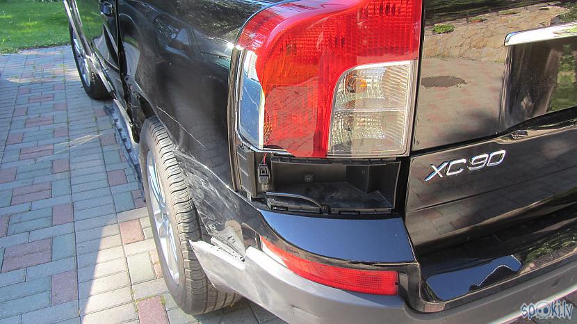 nbsp Lukturs jānomaina... Autors: Sasha Aleksandrs Eh, kā es negribēju... atkal auto.