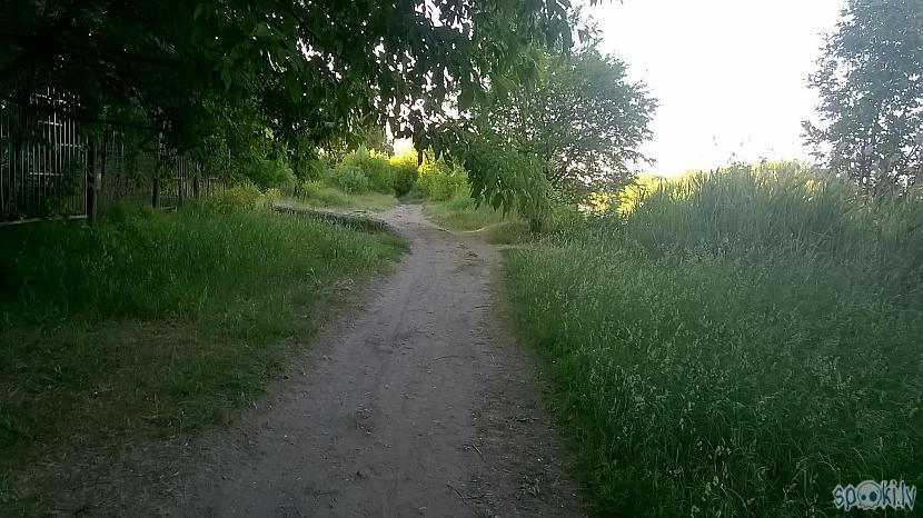 Celiņš pa kuru gājām atrodas... Autors: ĶerCiet Sveiki.