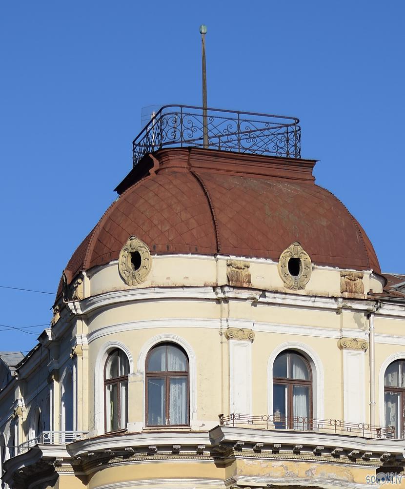 Autors: Strāvonis Ēku torņi 3