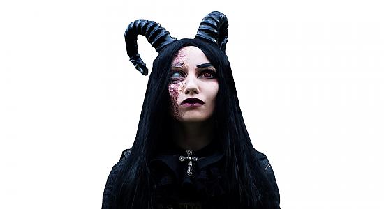 Dīvains, Jocīgs un Tumšs Klavieru Trap instrumentālais bīts