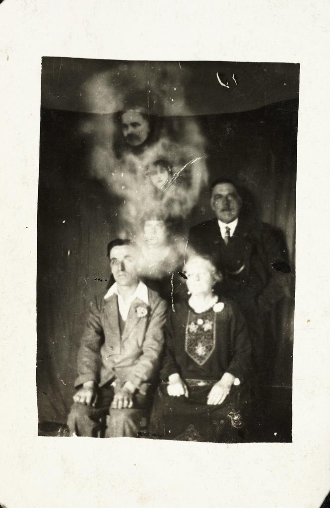 Autors: Lestets Viljama Houpa spoku fotogrāfijas