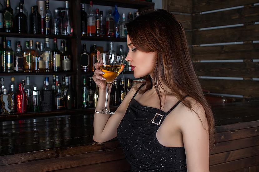 3 Pārāk daudz AlkoholsEs... Autors: Latvian Revenger 7 ēdienu veidi no kuriem būtu jāizvairās kruīza laikā
