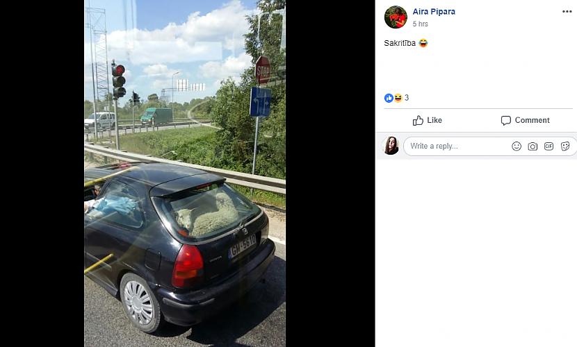 nbspJāteic ka scaronāds... Autors: Svētdiena Rīgā manīta hondiņa ar neparastu pasažieri bagāžniekā