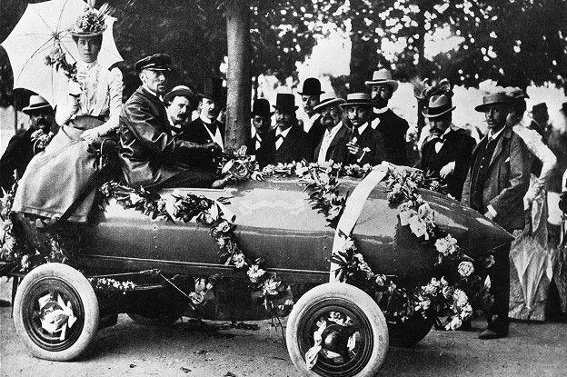 1899gads Kamils Žematci savā... Autors: GargantijA Retro elegance – elektromobilis