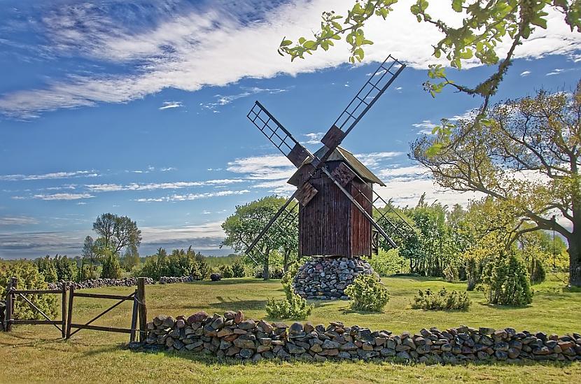 23 jūnijs Igaunijā tiek... Autors: Lestets 8 igauņu tradīcijas Jāņos