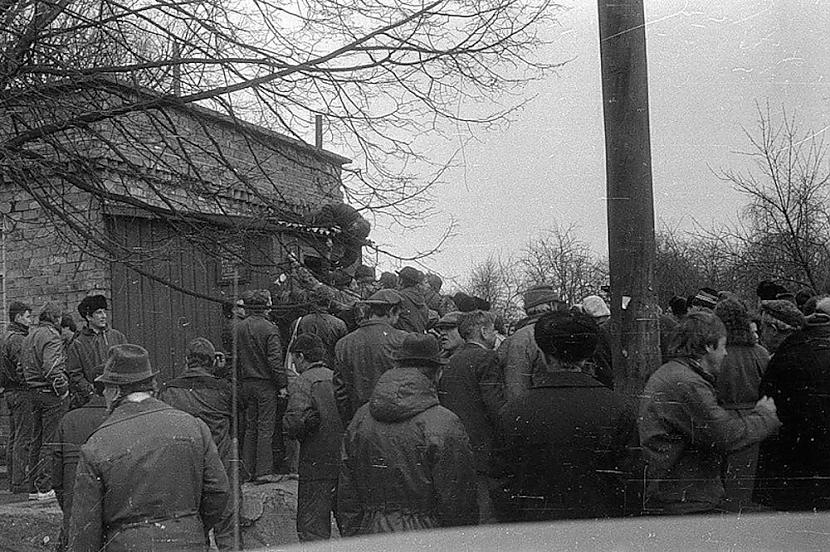 Varbūt ievērojāt ka rindās... Autors: Lestets Fotogrāfijas, kas bija aizliegtas PSRS