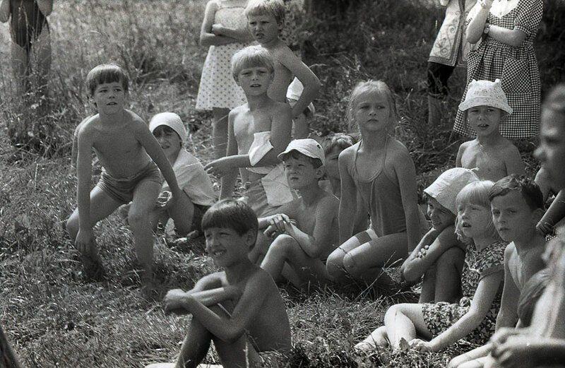 Autors: es tēvocis Laimīga padomju bērnība (Bet vai tā bija?)