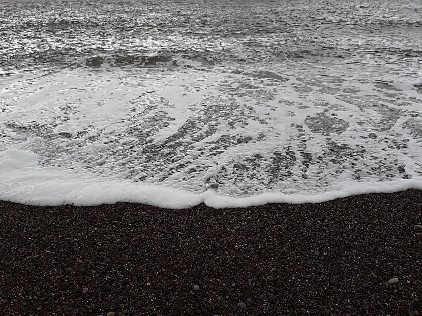 Autors: Griffith Dunraven Bay, Velsa, 7. septembris. 1/2 daļa.