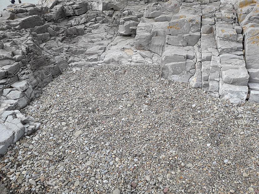 Autors: Griffith Dunraven Bay, Velsa, 7. septembris. 1/2 daļa.