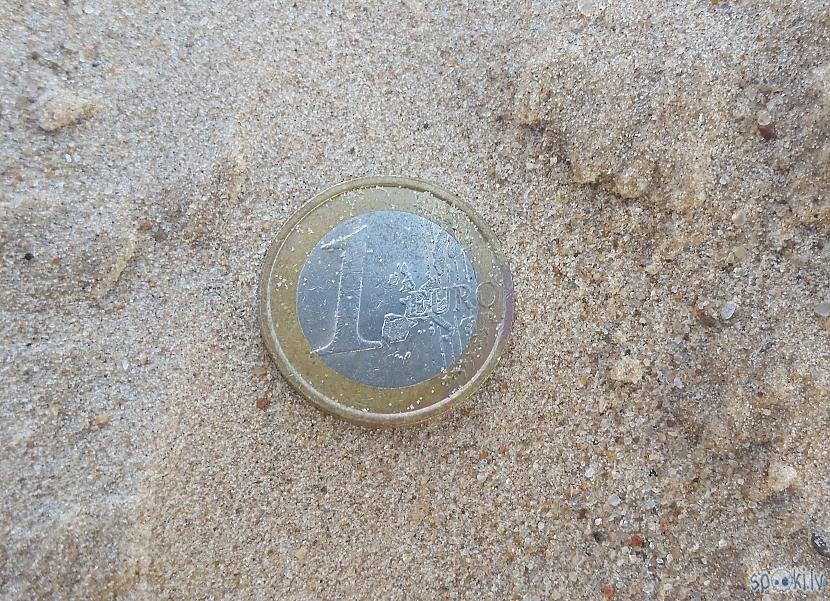 Pa retam arī kāds eiriks... Autors: pyrathe Ar metāla detektoru pa pludmali 2019 (septembris)