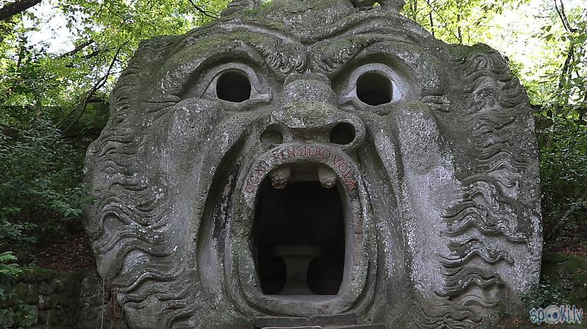 Scaronodienas plānā bija... Autors: Ervīna video blogs Itālija neplānojot #4: Briesmoņu parks / Bomarzo vecpilsēta / villa