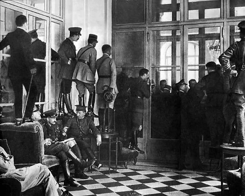 nbspVisu karu beigas ... Autors: Lestets Vēsturisko notikumu fotogrāfijas no cita skatpunkta