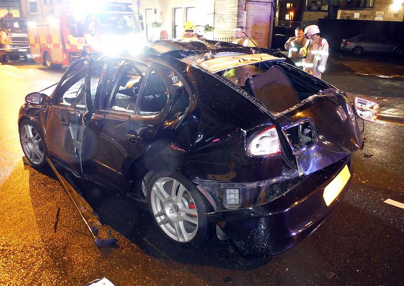 Autors: blusu_kerajs Autobraucējs nejauši uzspridzina savu auto, jo vēlējās, lai tas smaržotu