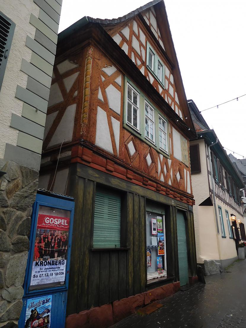 Autors: turistsr@speles Kronberga 2