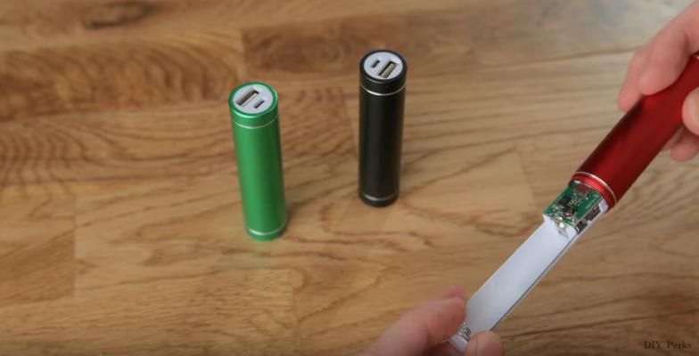 Tie ir ļoti lēti un tajos... Autors: Datuvelv Lietas, ko var izgatavot no veca klēpjdatora – 2. daļa