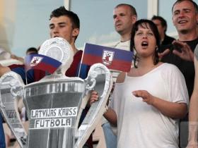 Jelgava fantastiskā spēlē izcīna Latvijas Kausu futbol