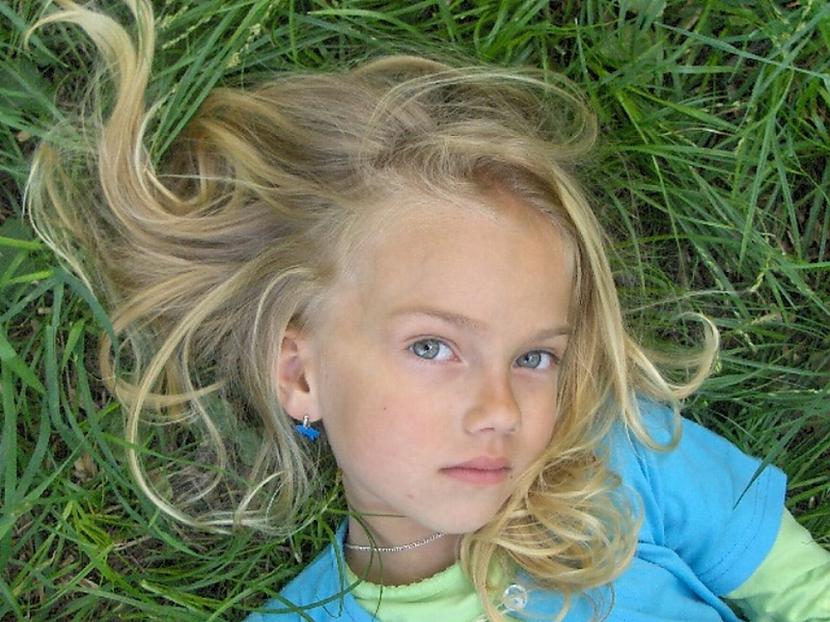 Little girl model vids — photo 12