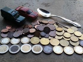 Ar metāla detektoru pa pludmali 2018 (money, money, money)