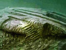 10 konspirāciju teorijas un dīvaini atklājumi