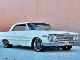 1963 Chevrolet Impala tapšana.