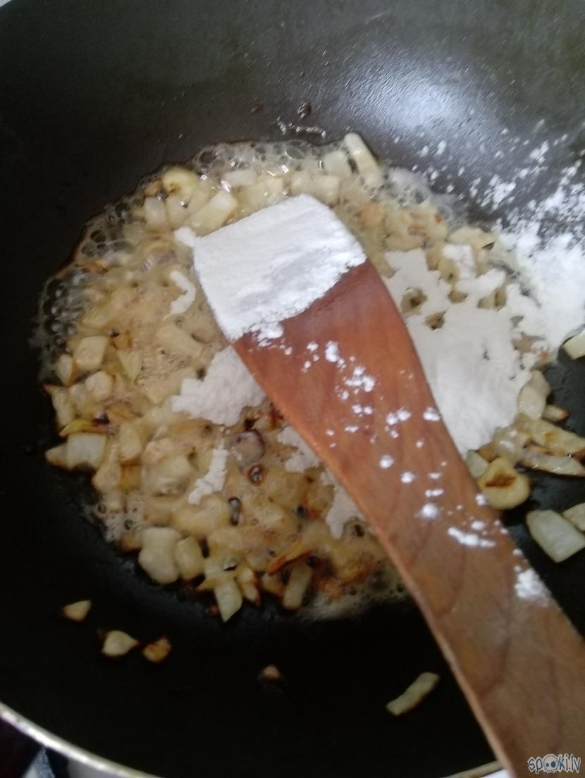 Panna izkausēju... Autors: Piparmētra11 Sacepums siera mercē