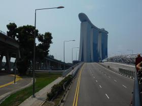 Singapūra...